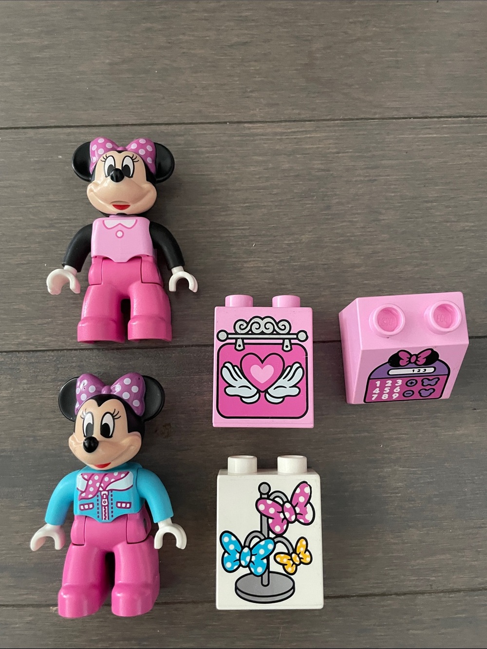 Disney Minnie Mouse Figures and Pink Play Blocks Set Lego Duplo